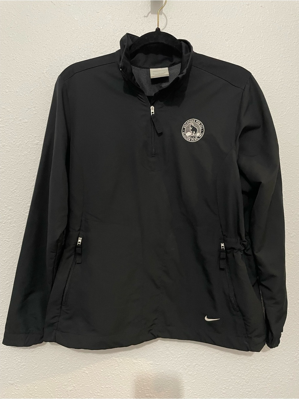 Nike Golf 3/4 zip Black Pullover Windbreaker Jacket pockets Medium Glacier Park